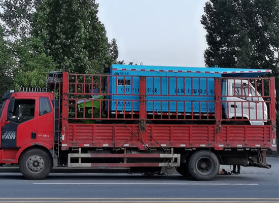 雄安車載混凝土濕噴臺車、空壓機發(fā)貨現(xiàn)場